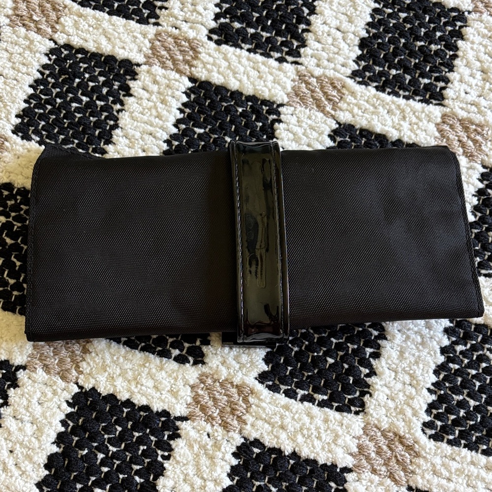 MAC Black Makeup Brush Holder - Picture 2 of 6